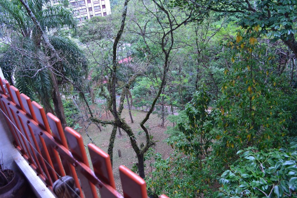 شقة Apartamento Bosque Águas de Lindóia الغرفة الصورة